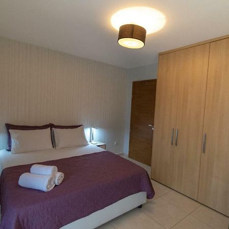 Spacious Fully Equipped 3Bd 2Bath Apt In The Heart Of City With Balconies Ac And Fast Wifi #2 Héraklion Extérieur photo